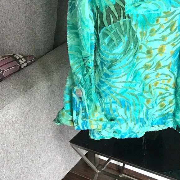 Women’s RUBY RD 10 Petite Green Long Sleeve Shirt - Picture 3 of 7